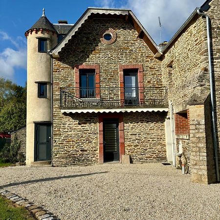 Gite De La Petite Tour Pontorson Exterior foto